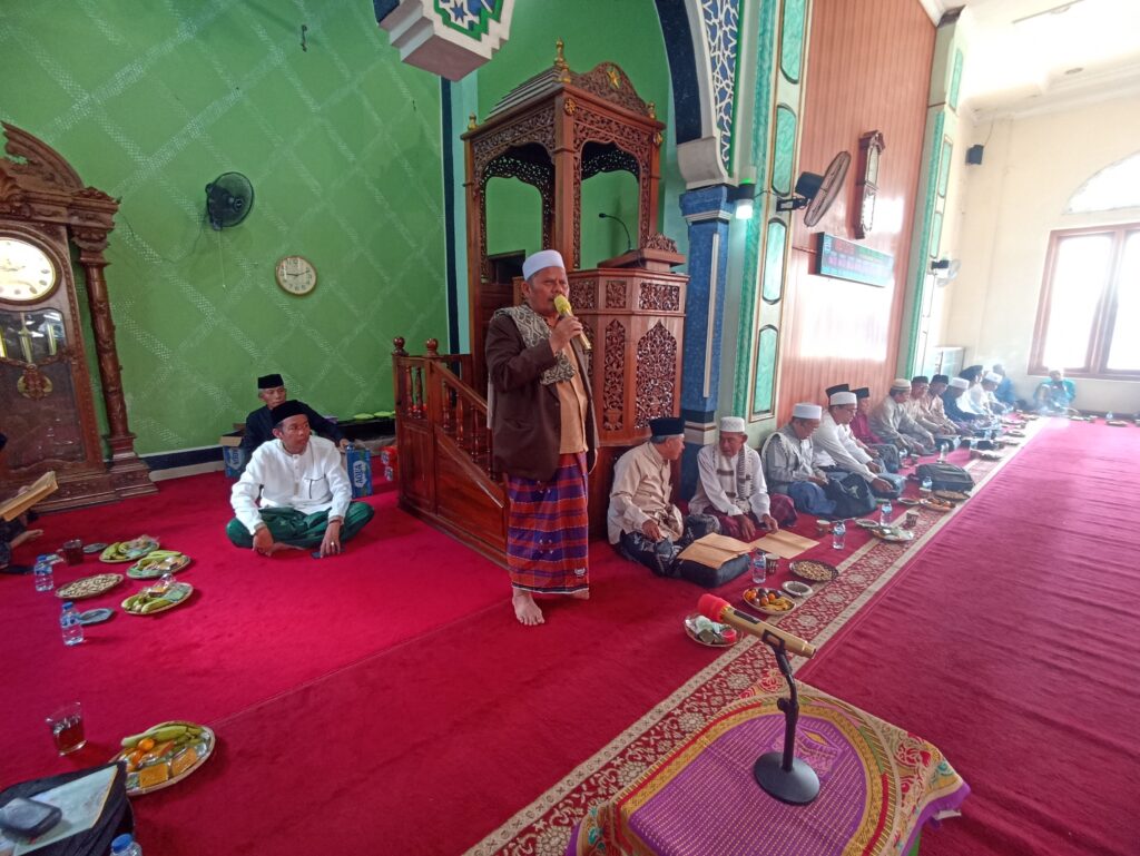 Ratusan Jamaah Hadiri Pengajian Rutin Majlis Ta’lim Al Bashriyah di Masjid Jami Al-Makmur Parungpanjang Bogor img 20260426 091245